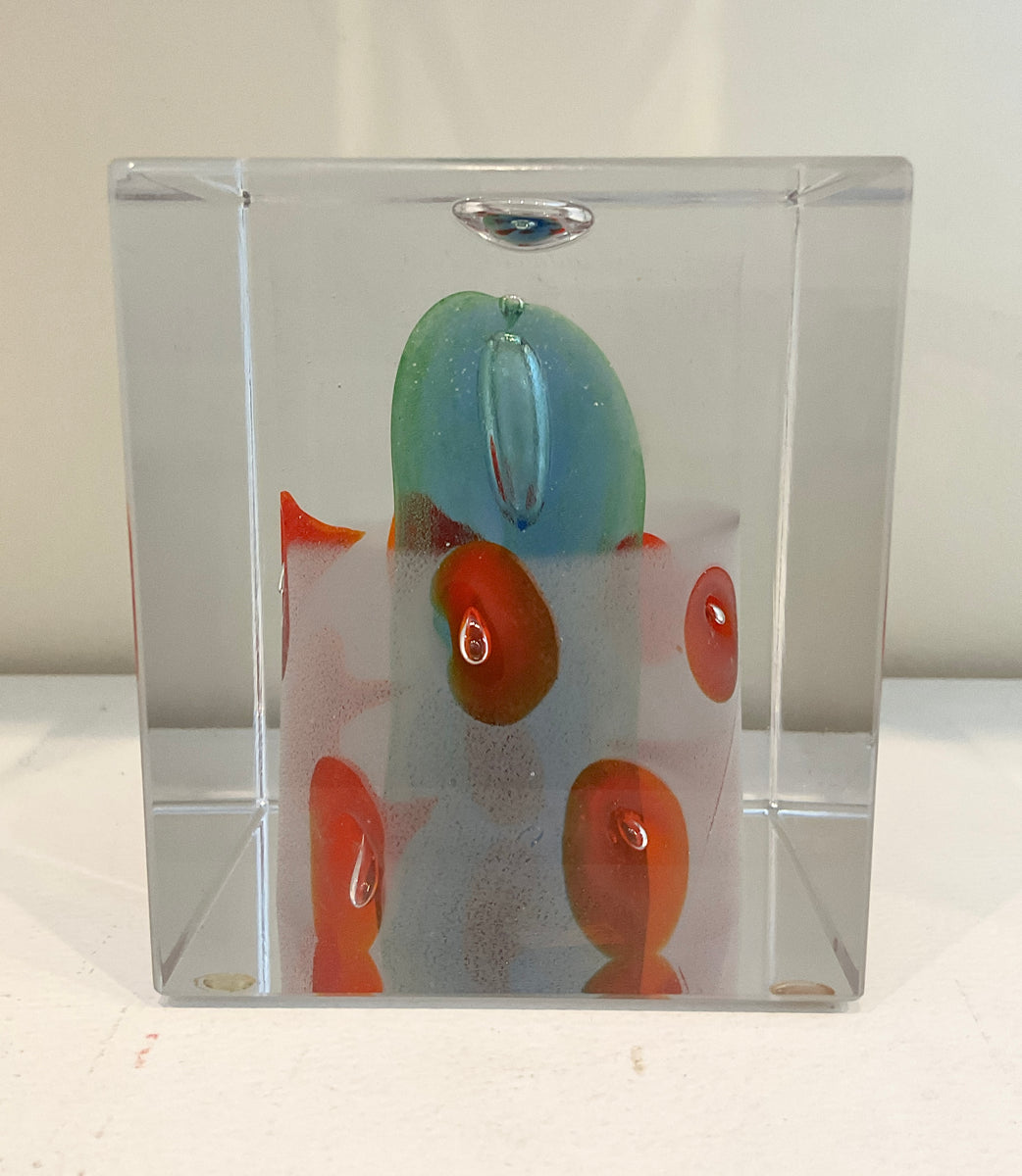 Oiva Toikka for Nuutajarvi Annual Cube Glass Paperweight S/N