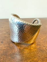 Load image into Gallery viewer, ORIGINAL JOHN HARDY CHAIN CUFF BRACELET STERLING SILVER ~EXCELLENT~
