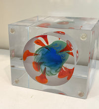 Load image into Gallery viewer, Oiva Toikka for Nuutajarvi Annual Cube Glass Paperweight S/N from 2001
