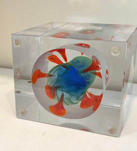 Oiva Toikka for Nuutajarvi Annual Cube Glass Paperweight S/N from 2001