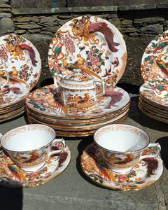 Set of 50 pcs. Royal Crown Derby England Olde Avesbury Pattern Fine China
