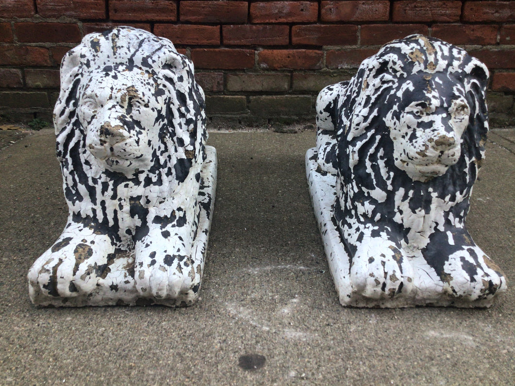 Pair of Lions Heavy Garden Entryway Statues