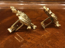 Load image into Gallery viewer, Pair of vintage Trifari of Rhode Island rooster cuff links
