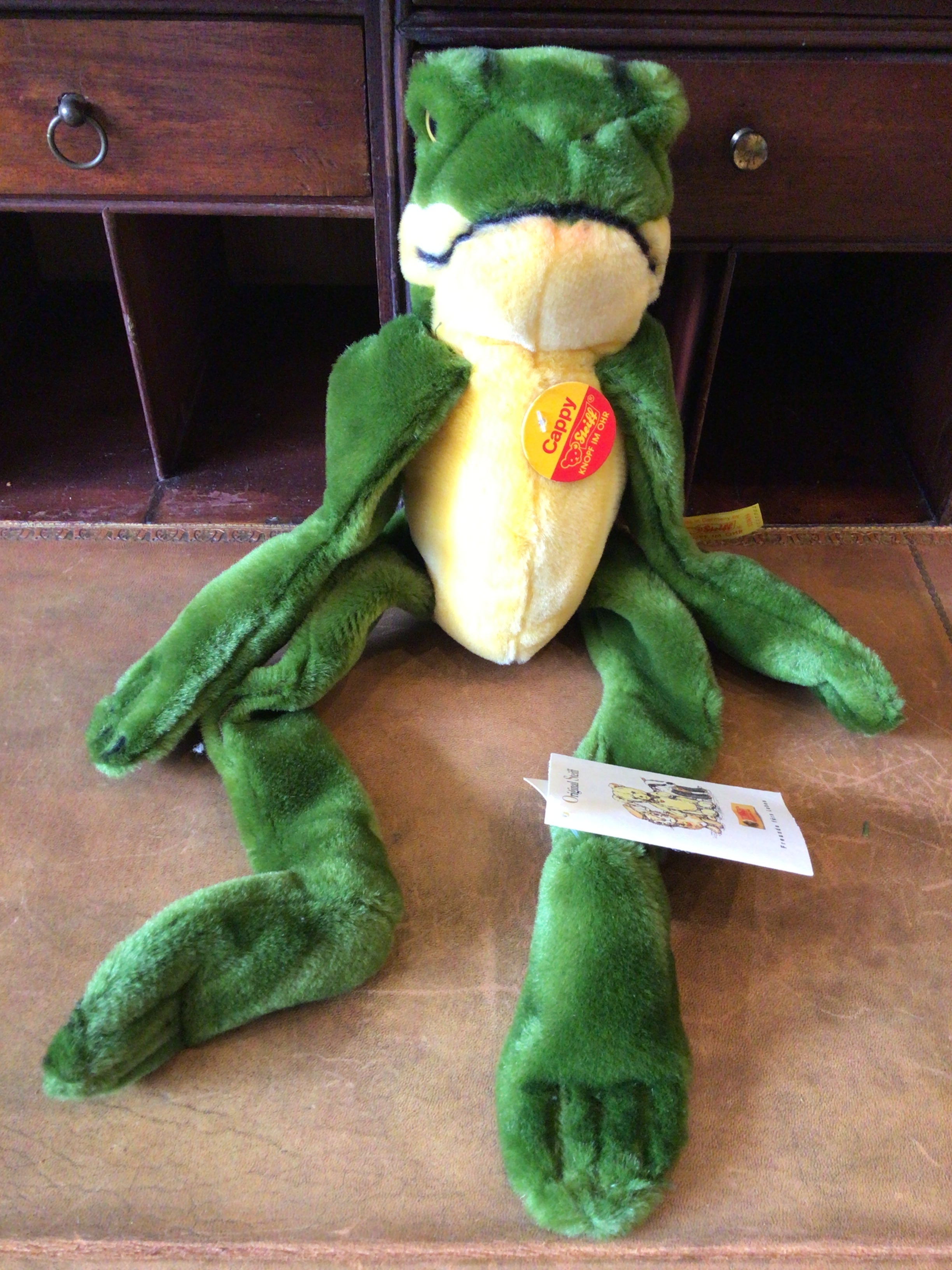 Steiff　Cappy STEIFF - FLOPPY CAPPY FROG - Fearrington Village